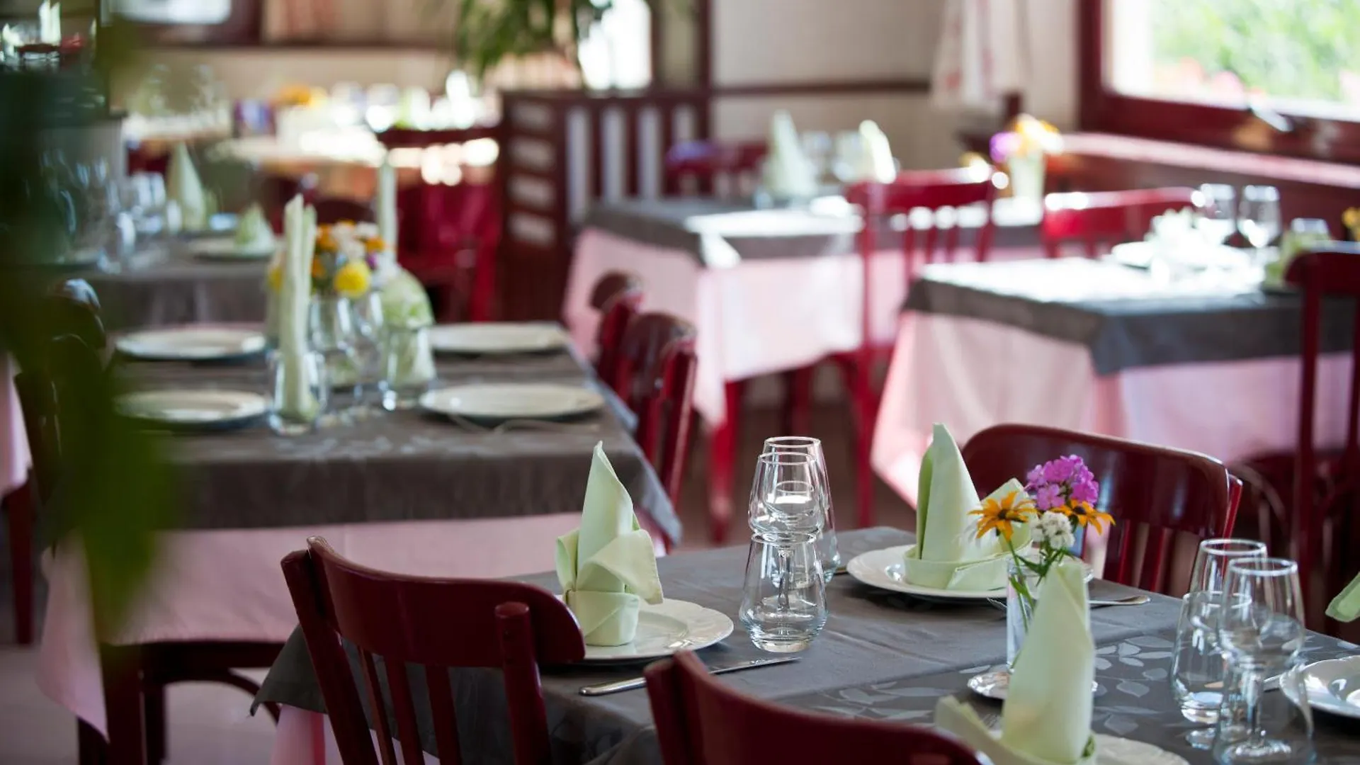 Logis Hotel&Spa Beau-Site Saint-Jean-de-Sixt Hotel