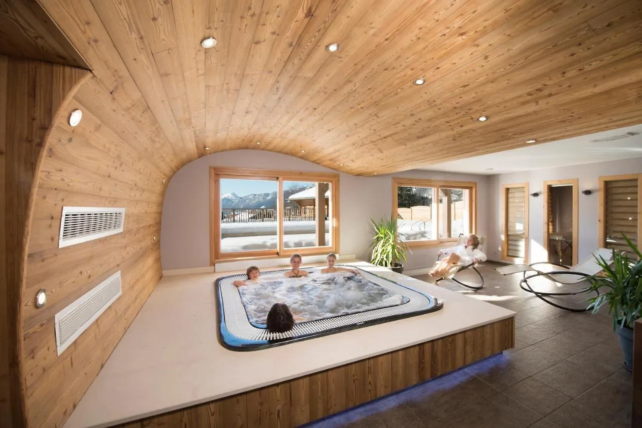Logis Hotel&Spa Beau-Site Saint-Jean-de-Sixt 3*,